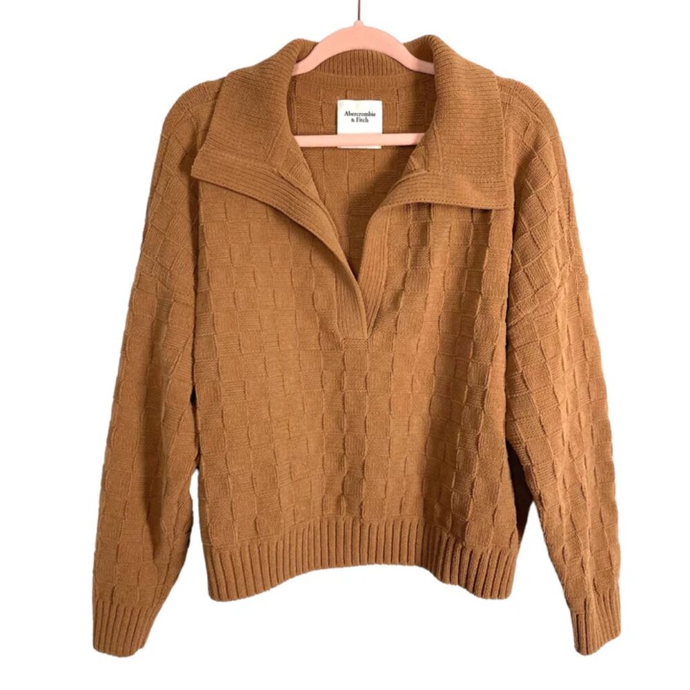 Abercrombie and Fitch Brown Checkerboard Sweater